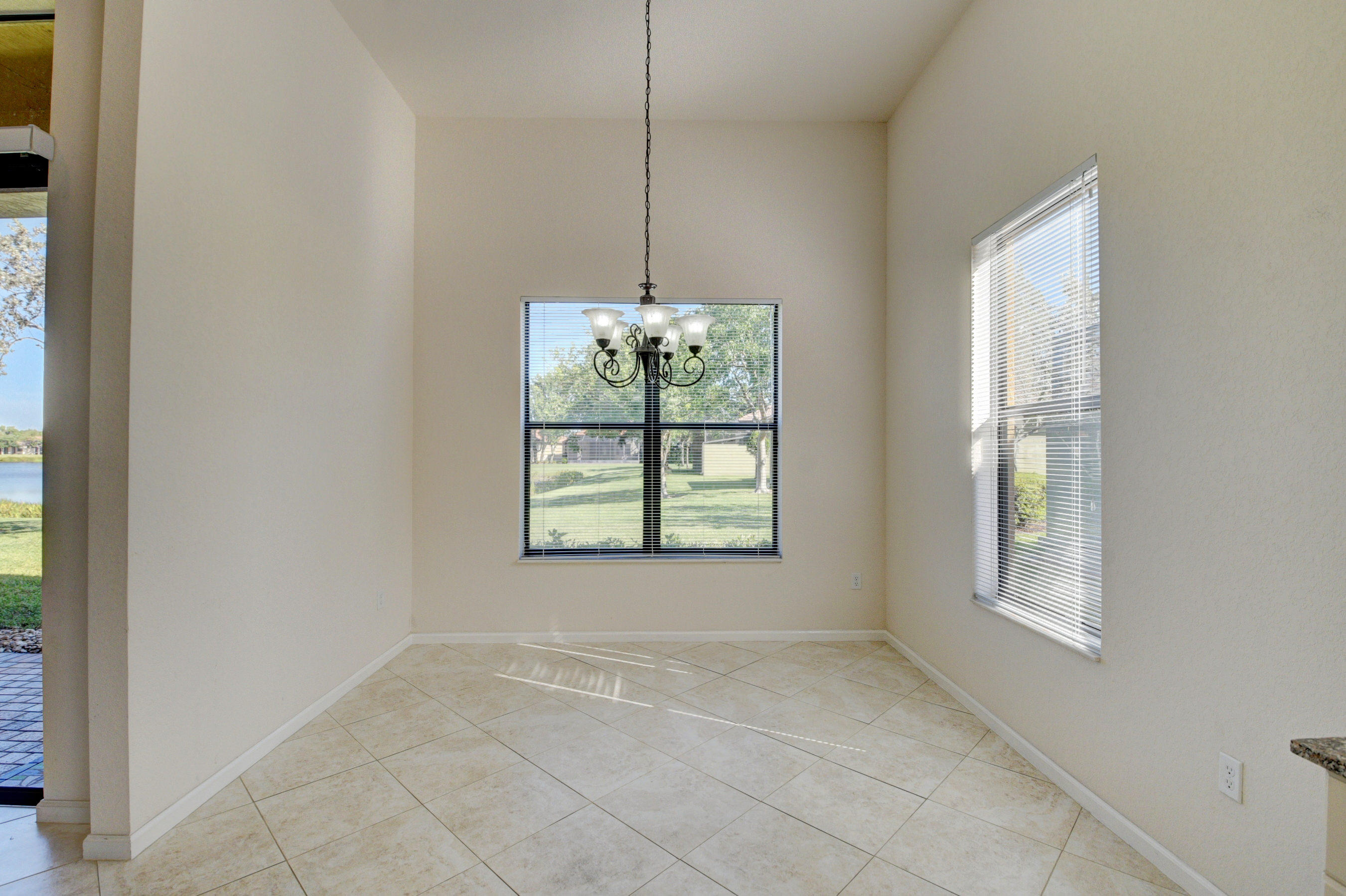 9583 Isles Cay Drive Delray Beach, FL 33446 - Photo 24 of 47 Breakfast area
