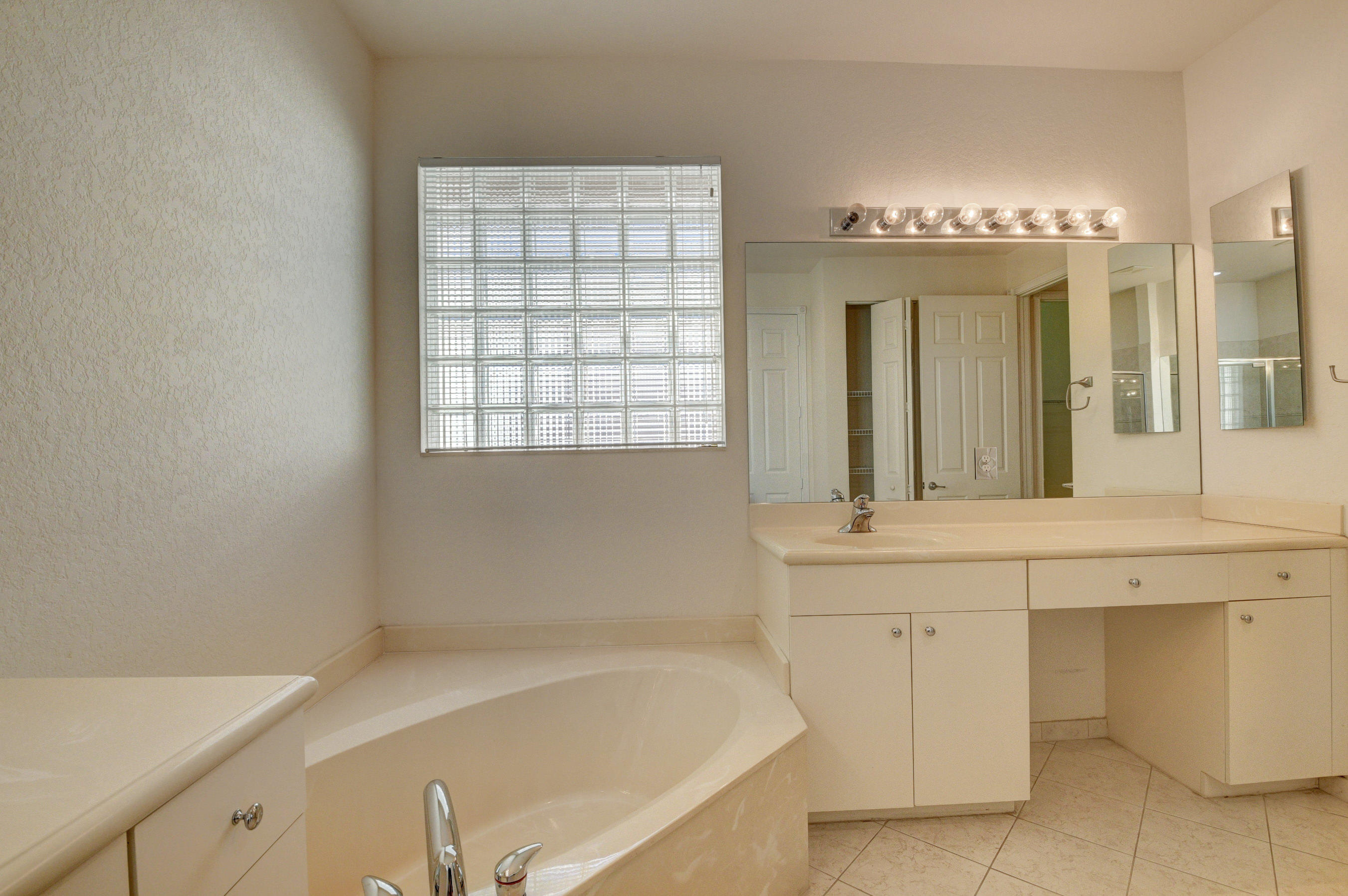 9583 Isles Cay Drive Delray Beach, FL 33446 - Photo 28 of 47 Master bath