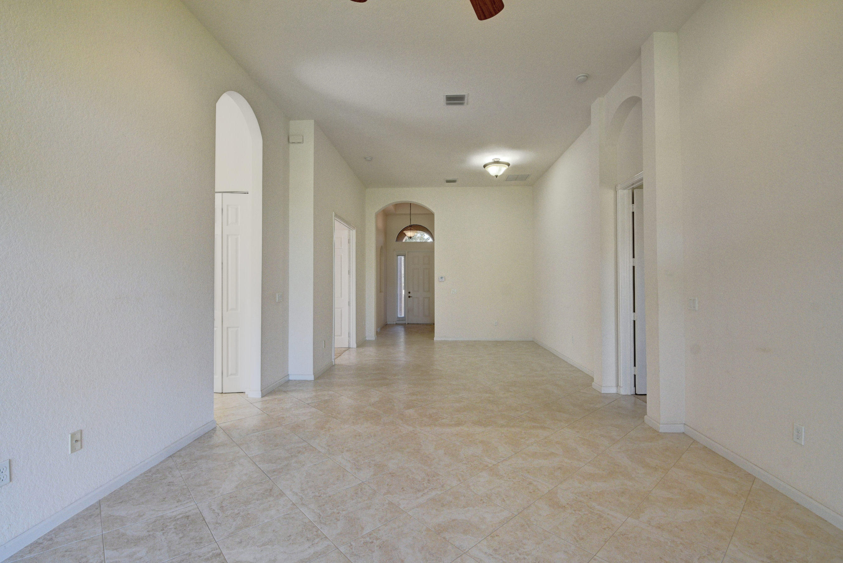 9583 Isles Cay Drive Delray Beach, FL 33446 - Photo 7 of 47 Living/Dining room