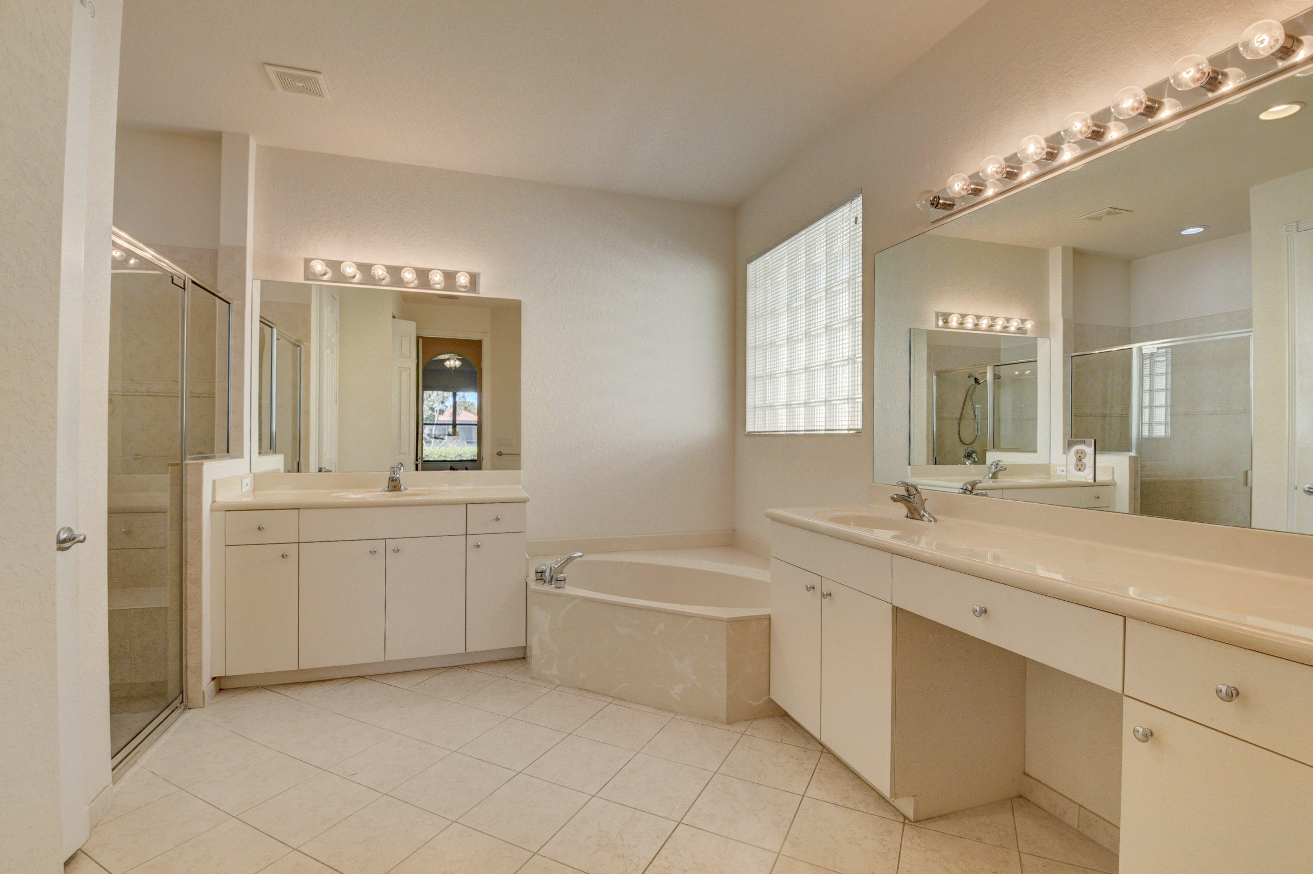 9583 Isles Cay Drive Delray Beach, FL 33446 - Photo 10 of 47 Master bath