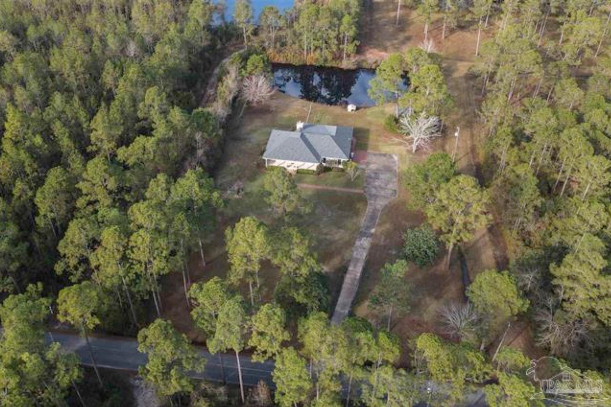 3075 Robinson Point Road Milton, FL 32583 - Photo 4 of 34