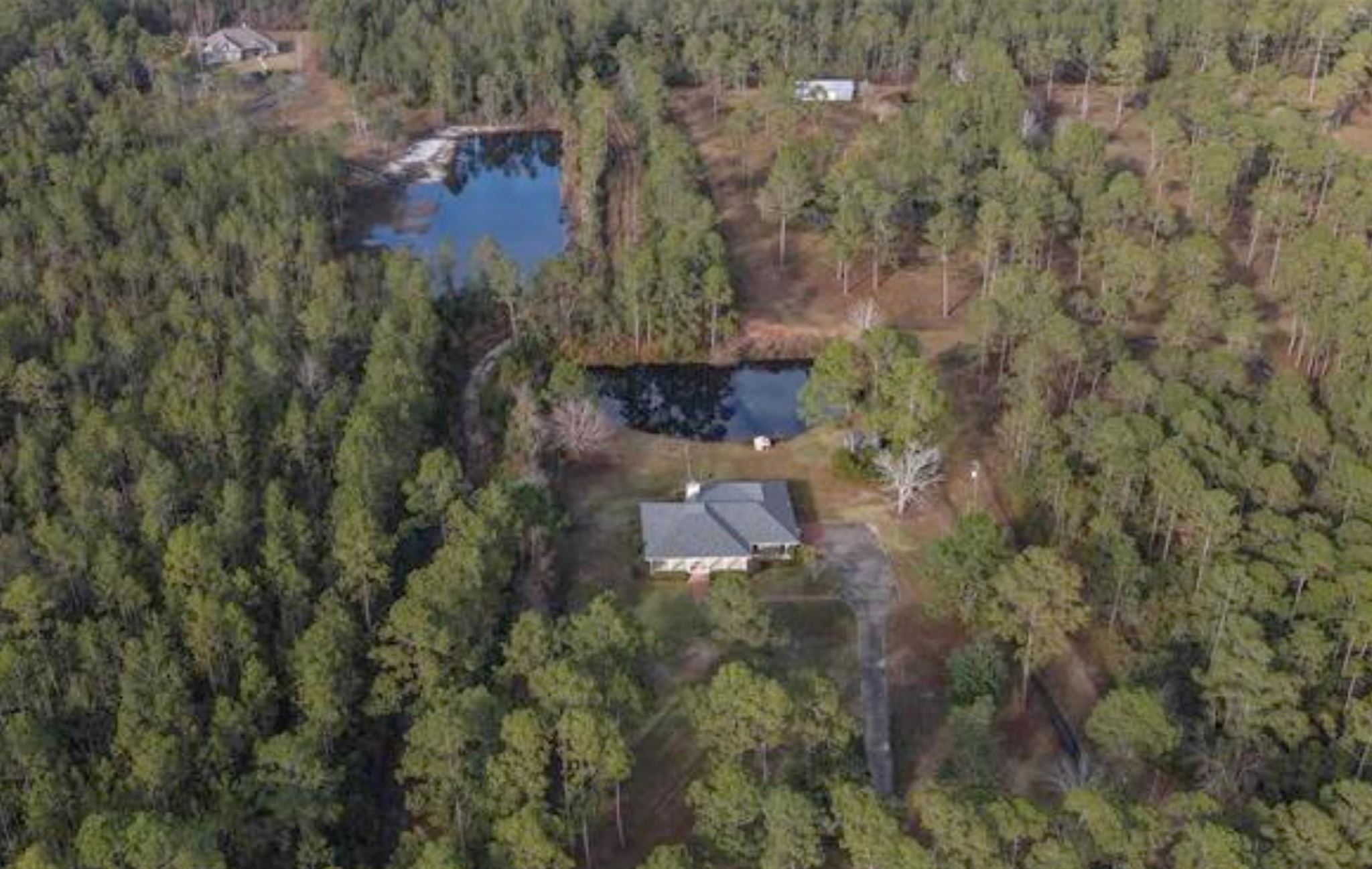 3075 Robinson Point Road Milton, FL 32583 - Photo 5 of 34