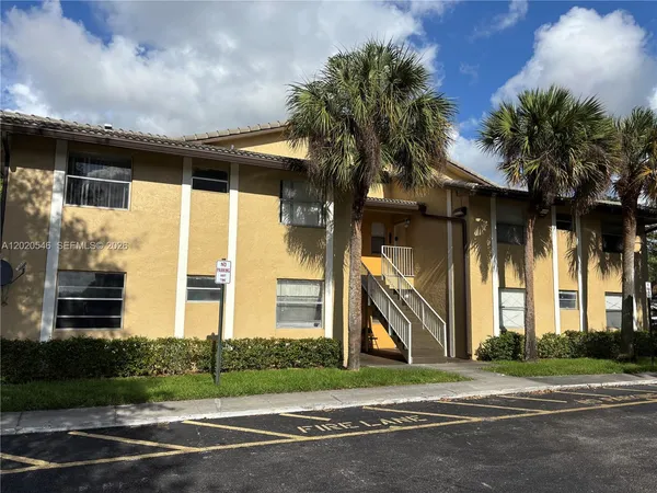 $235,000 | 11585 Northwest 43rd Street, Unit 11585, Coral Springs, FL 33065