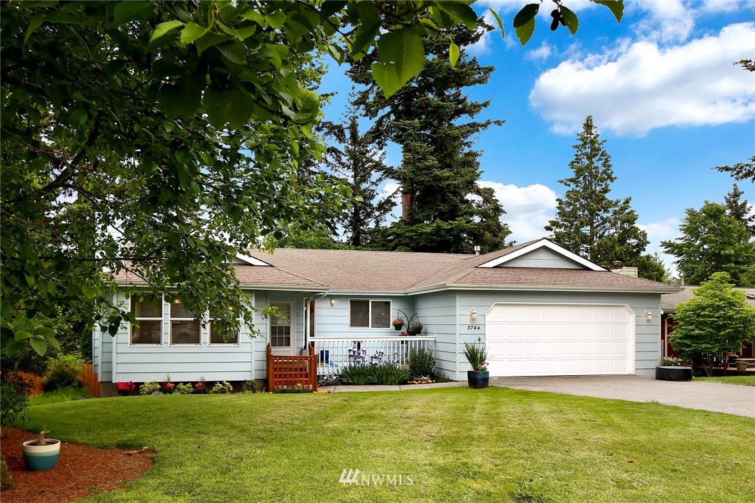 3744 Beazer Road Bellingham, WA 98226 - Photo 2 of 25