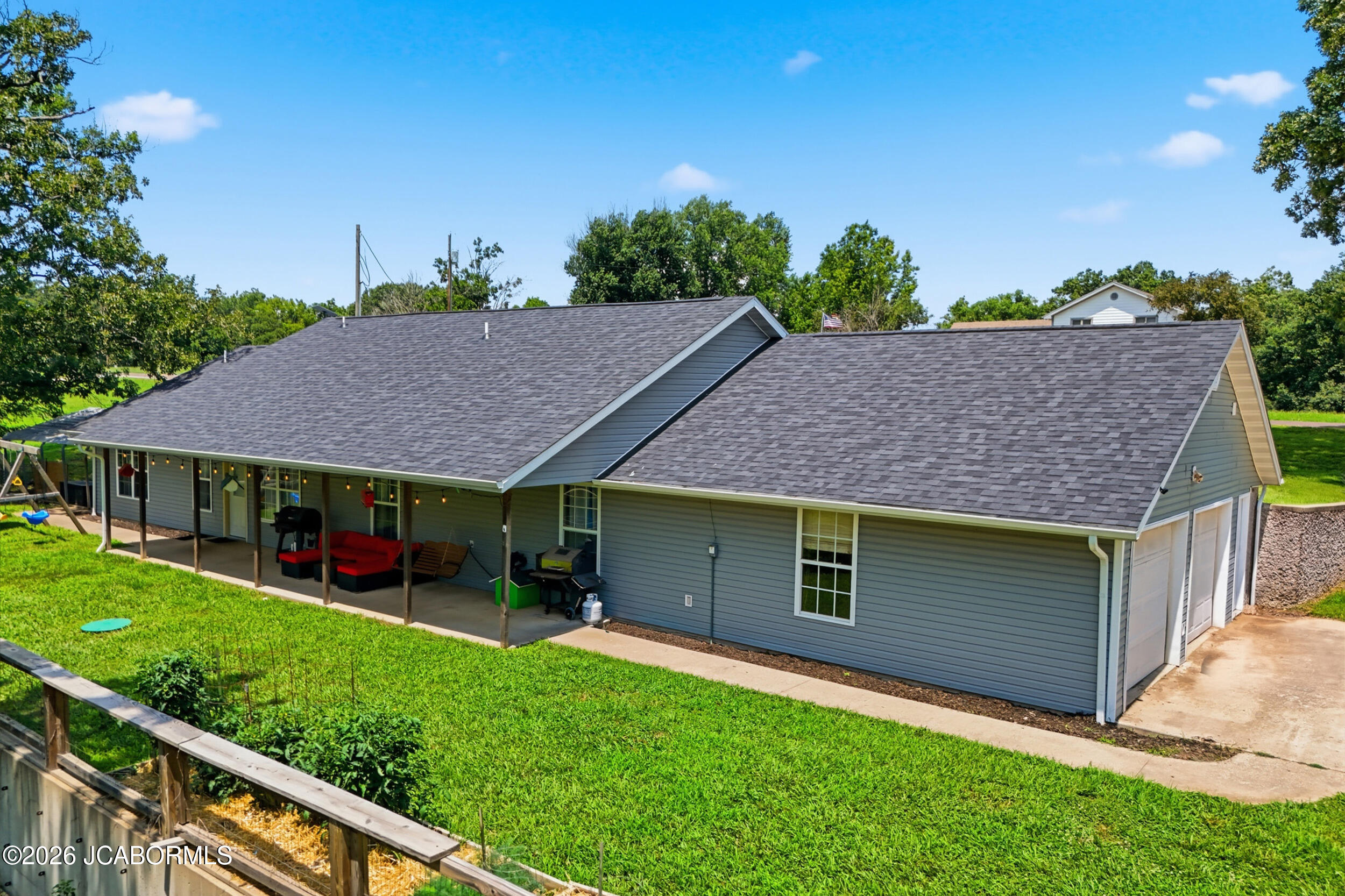 6613 Tanner Bridge Road Jefferson City, MO 65101 - Photo 2 of 44