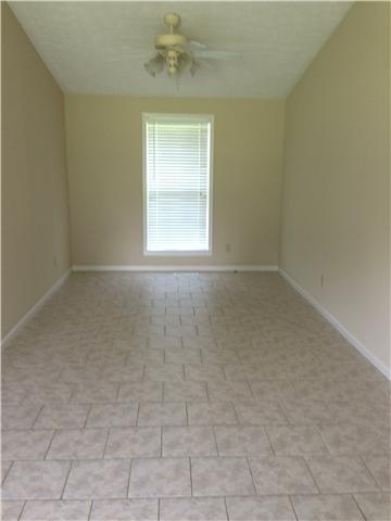 166 Howard Road White Bluff, TN 37187 - Photo 5 of 12 Gallery Image 5