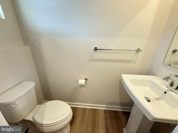 $2,200 | 647 Laurelwood Circle, Winchester, VA 22601