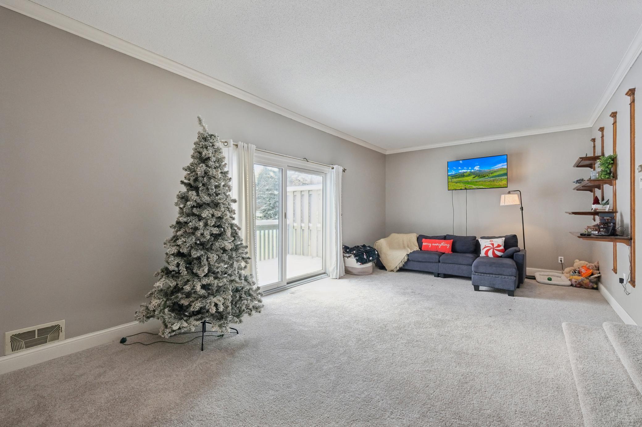 10346 Berkshire Road Bloomington, MN 55437 - Photo 12 of 26