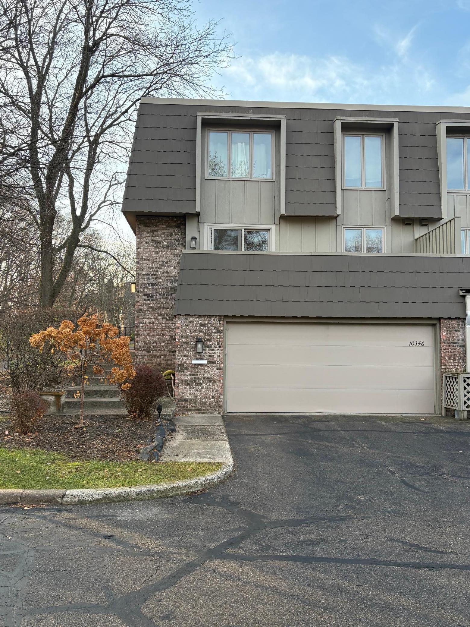 10346 Berkshire Road Bloomington, MN 55437 - Photo 22 of 26