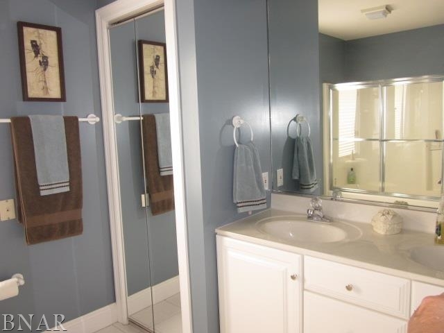 13894 Deer Ridge Road Bloomington, IL 61705 - Photo 17 of 30