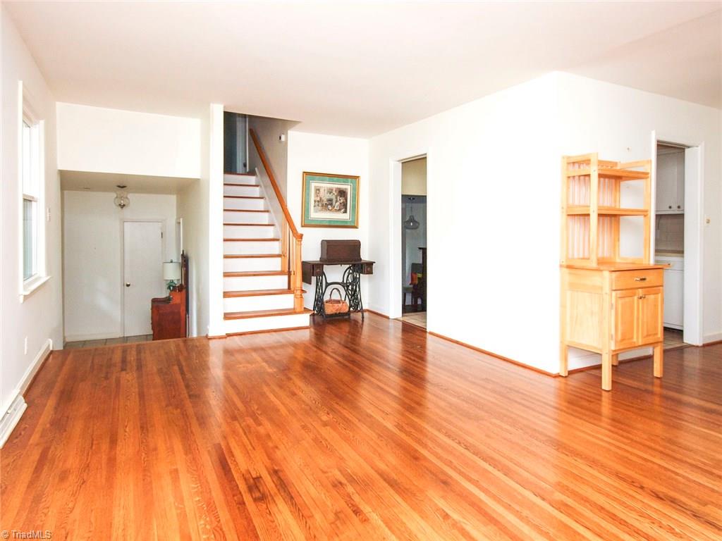 3211 Polo Road Winston-Salem, NC 27106 - Photo 10 of 27 Staircase to upper level