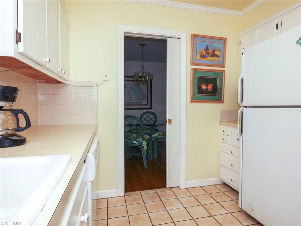 3211 Polo Road Winston-Salem, NC 27106 - Photo 14 of 27 Sliding Door to Dining Area