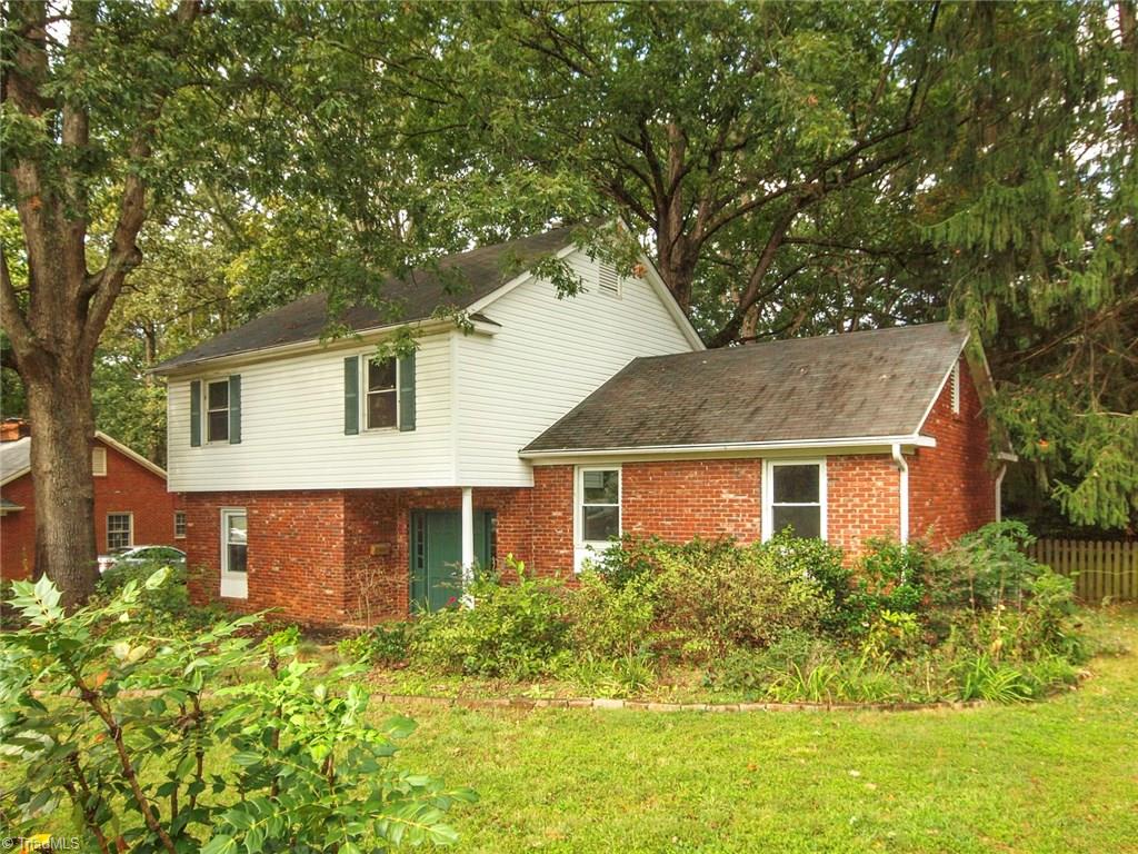 3211 Polo Road Winston-Salem, NC 27106 - Photo 3 of 27 Split Level Home