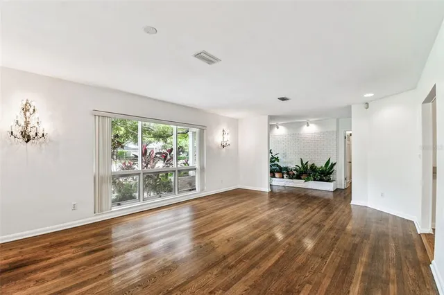 $4,500 | 4508 Henderson Boulevard, Tampa, FL 33629