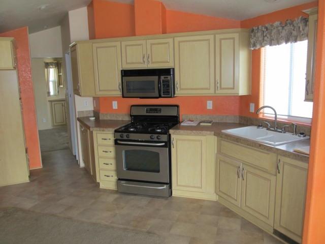 376 Juniper Ridge Show Low, AZ 85901 - Photo 2 of 29