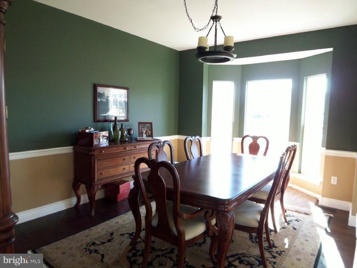 272 Jennings Way Mickleton, NJ 08056 - Photo 5 of 23 Dining Room
