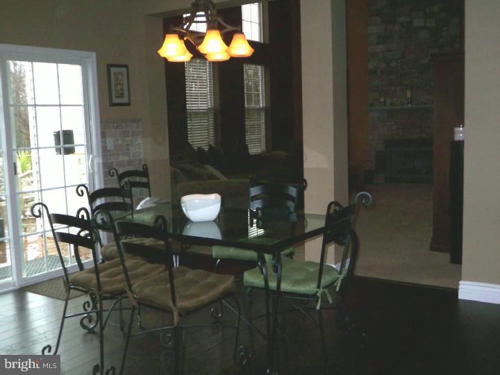 272 Jennings Way Mickleton, NJ 08056 - Photo 10 of 23 Kitchen