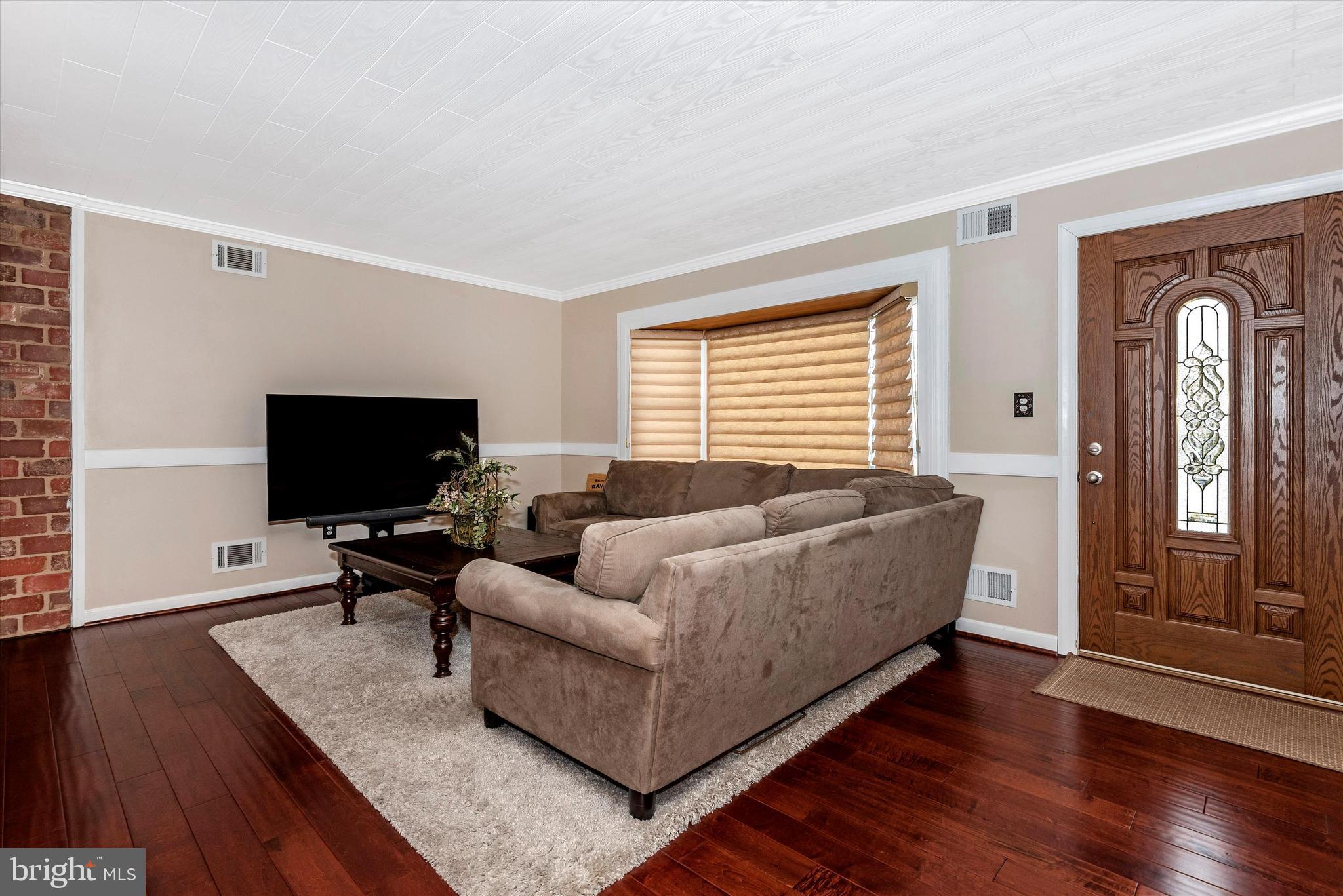 2111 Flag Marsh Road Mount Airy, MD 21771 - Photo 5 of 63 Gallery Image 5