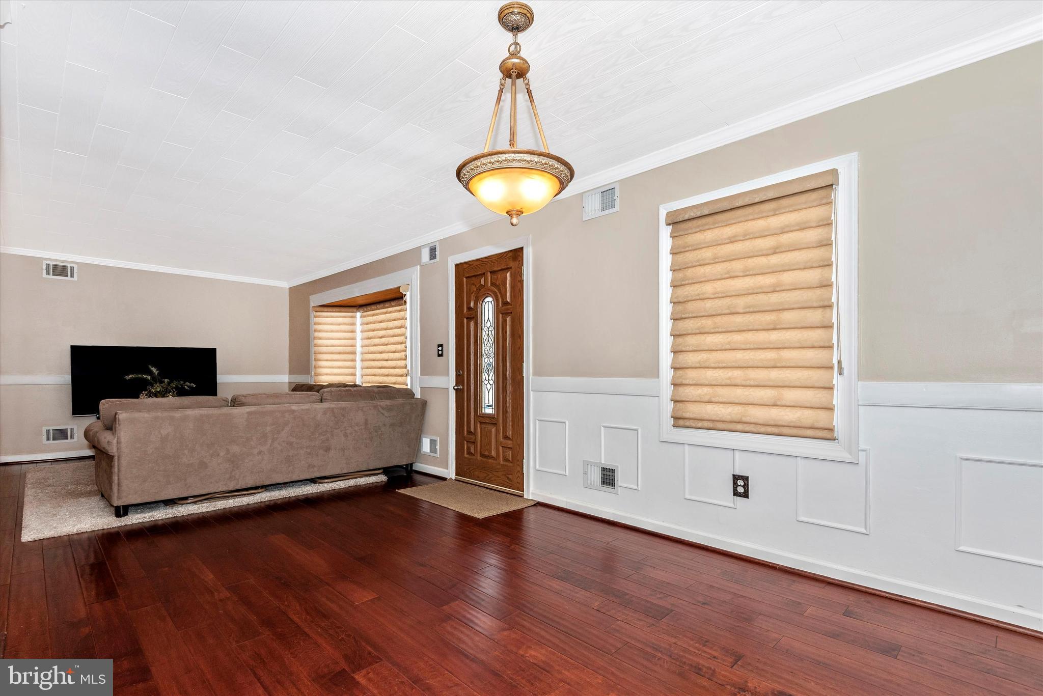 2111 Flag Marsh Road Mount Airy, MD 21771 - Photo 8 of 63 Gallery Image 8