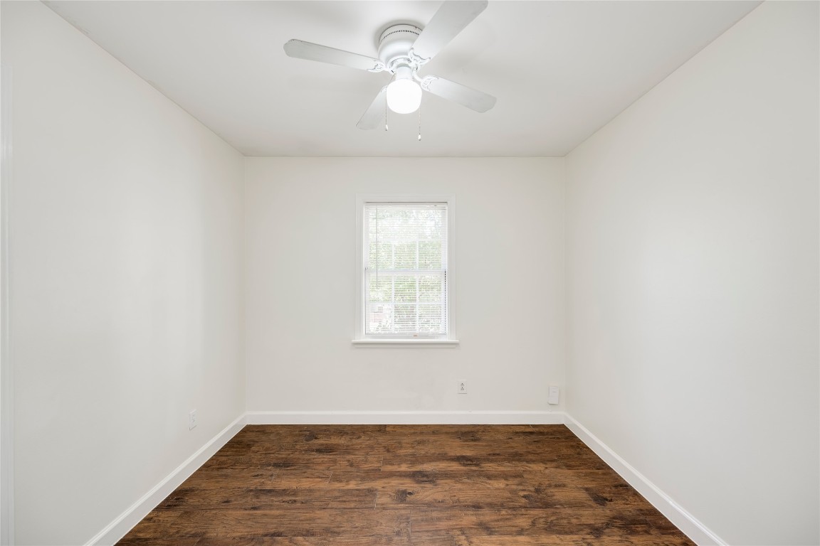 2903 South 5th Street Austin, TX 78704 - Photo 8 of 39 an empty room with a window and a fan