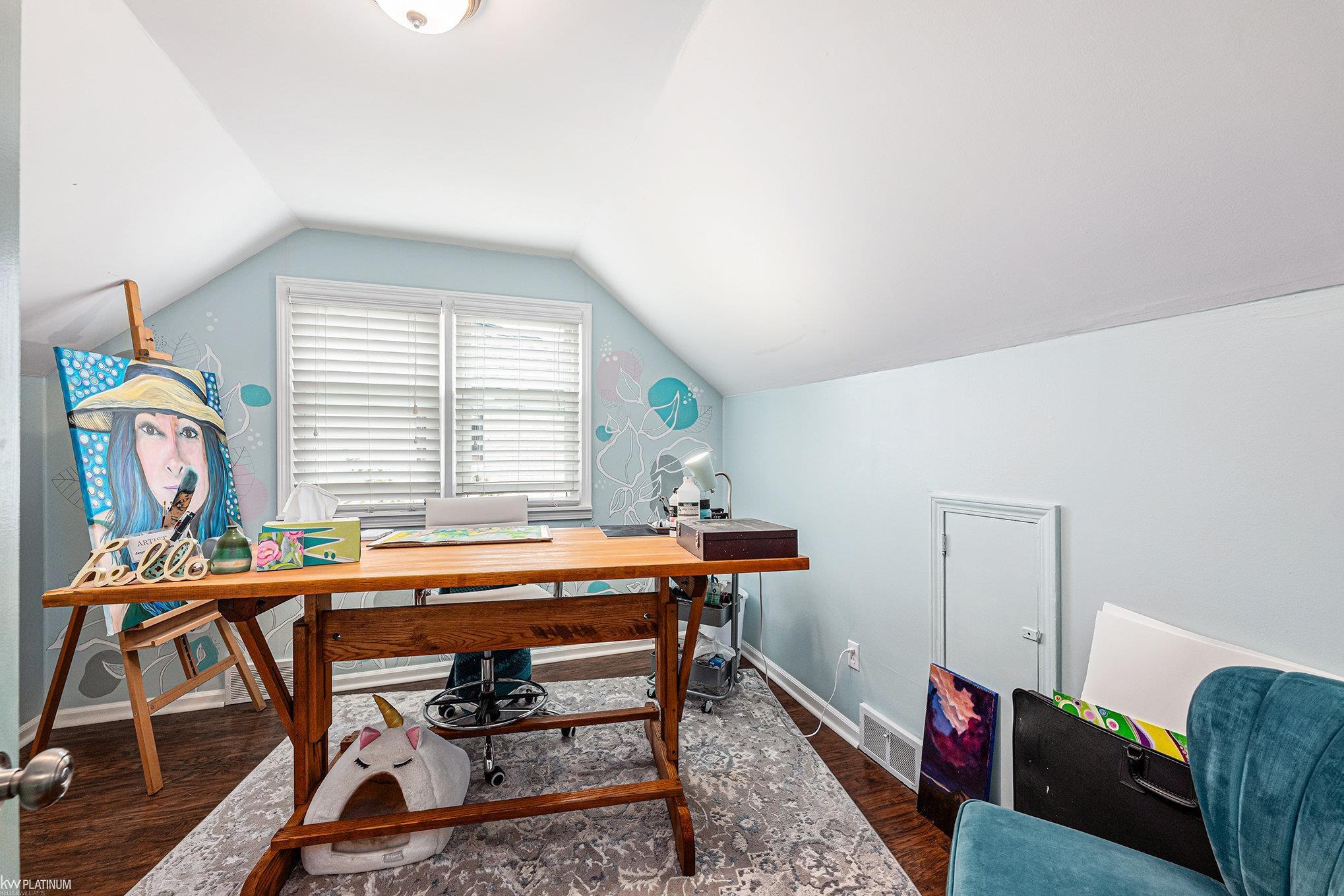 764 Washington Road Grosse Pointe, MI 48230 - Photo 19 of 32 50157099-8e3fe1c8-6dbc-4611-8395-f03a64b97267.JPG