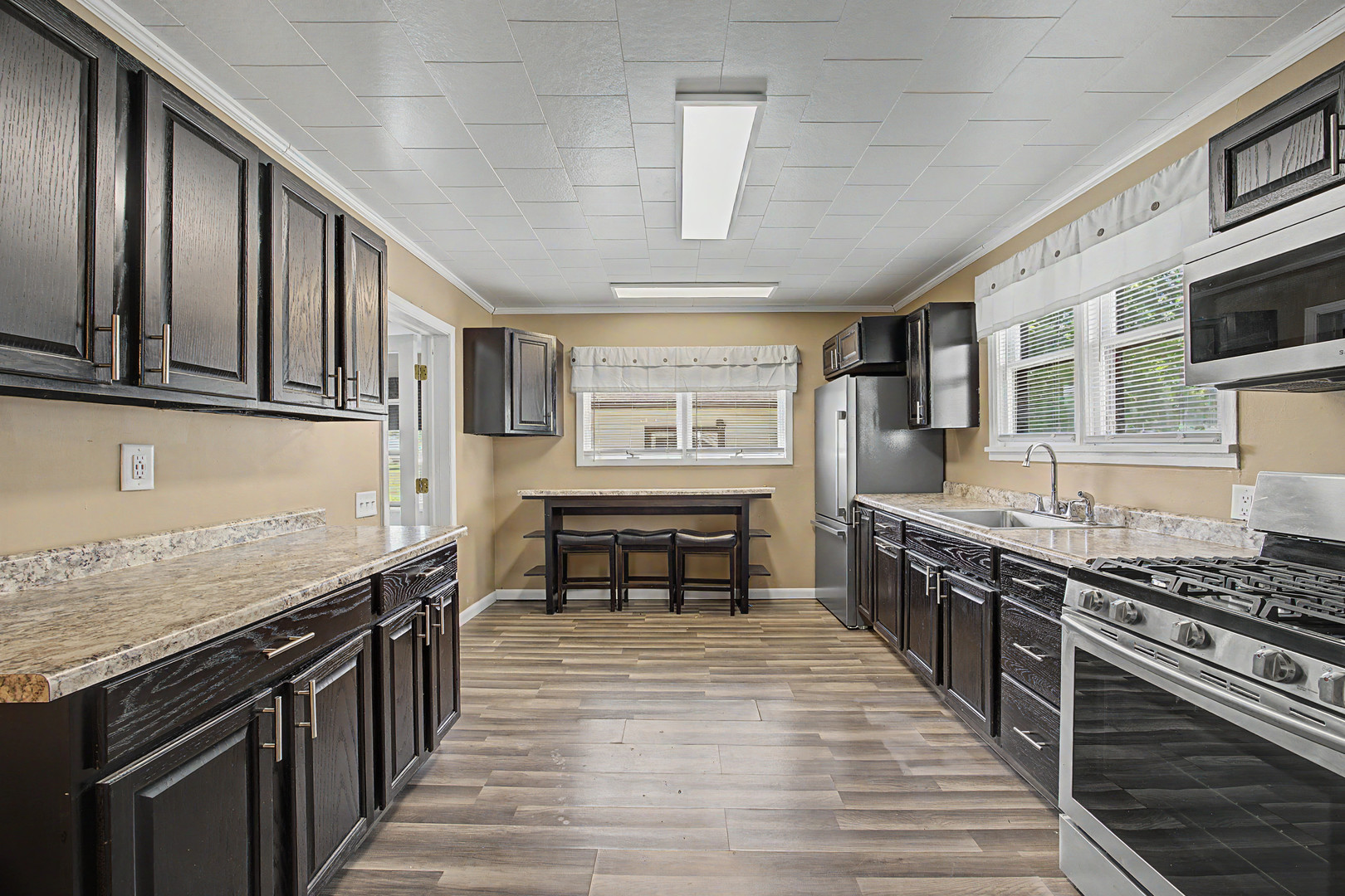 1206 East Main Street Clinton, IL 61727 - Photo 11 of 33