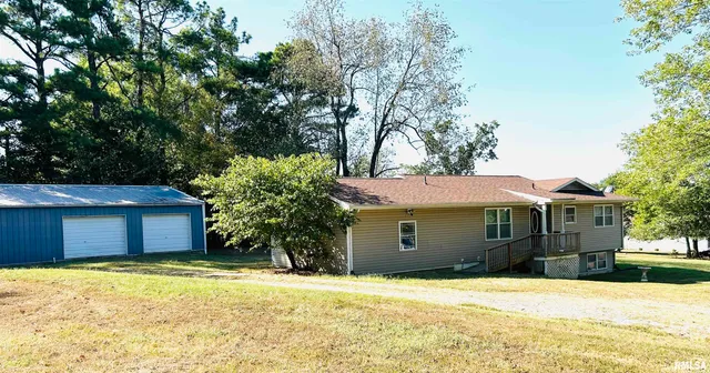 $189,500 | 744 Cardinal Road, Carbondale, IL 62901