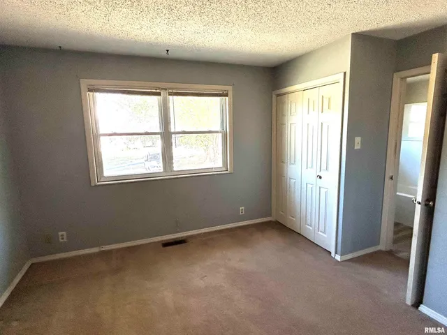 $189,500 | 744 Cardinal Road, Carbondale, IL 62901