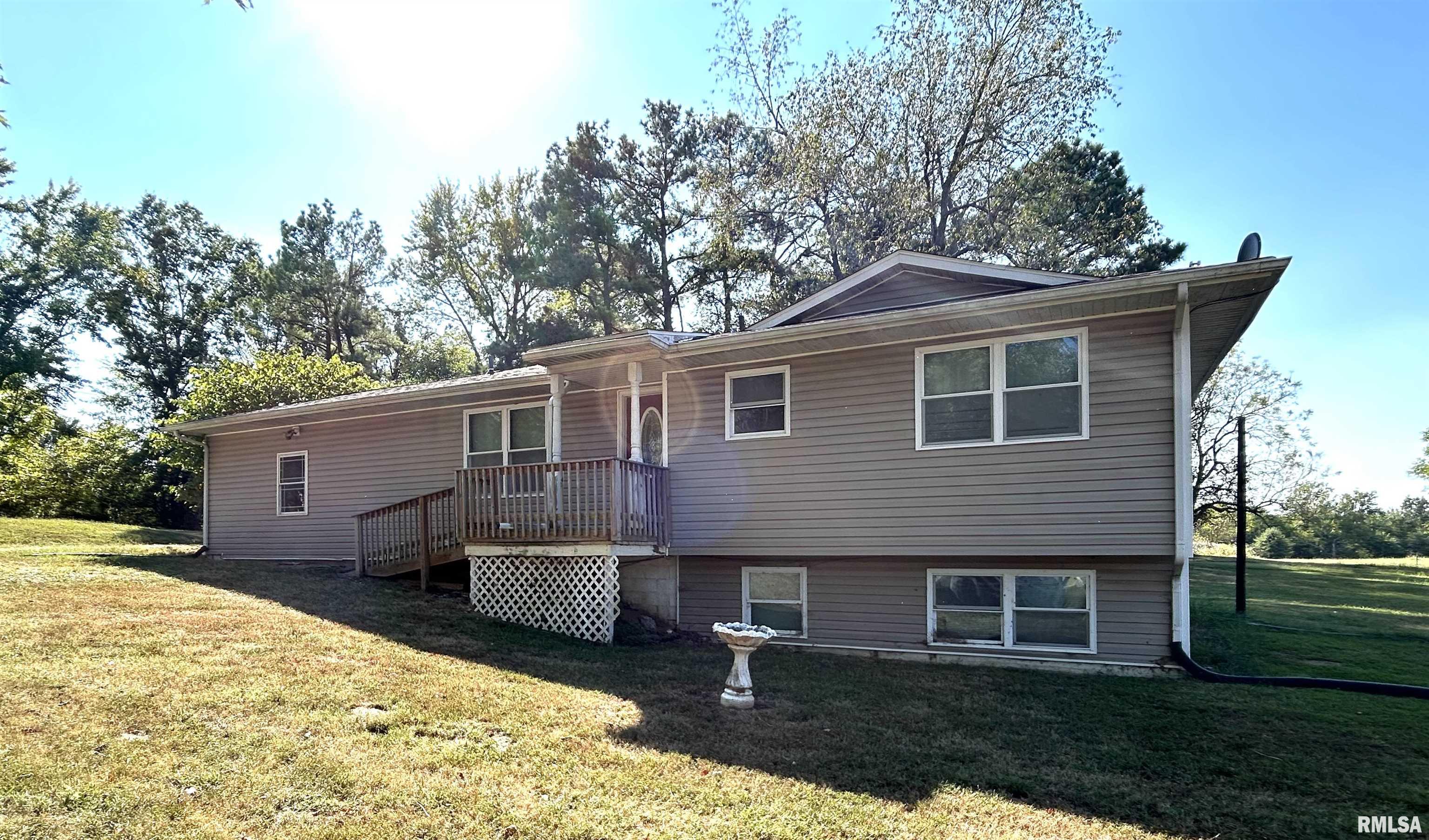 744 Cardinal Road Carbondale, IL 62901 - Photo 32 of 38