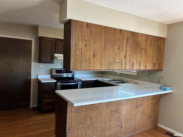 $189,500 | 744 Cardinal Road, Carbondale, IL 62901