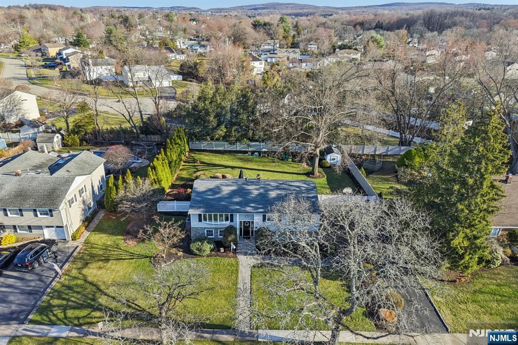 116 Carol Place Wayne, NJ 07470 - Photo 2 of 50