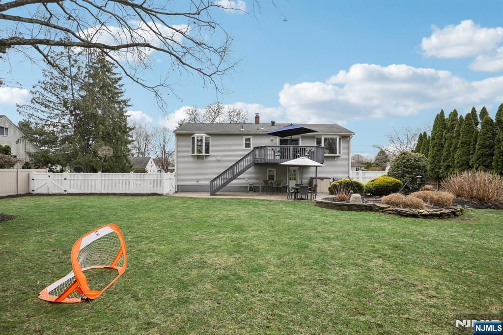 116 Carol Place Wayne, NJ 07470 - Photo 33 of 50