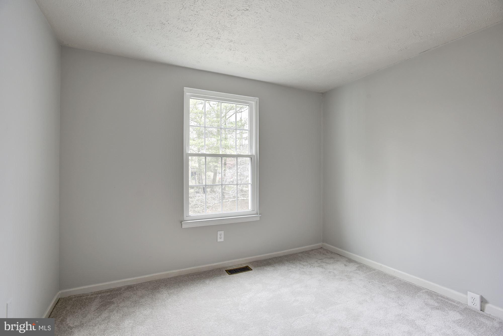 10968 Granby Court Reston, VA 20191 - Photo 21 of 33 an empty room with a window