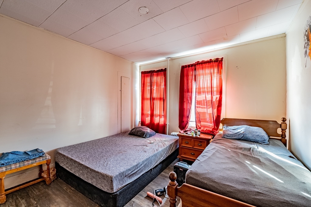 41 Tyler Street Springfield, MA 01109 - Photo 9 of 19 Gallery Image 9