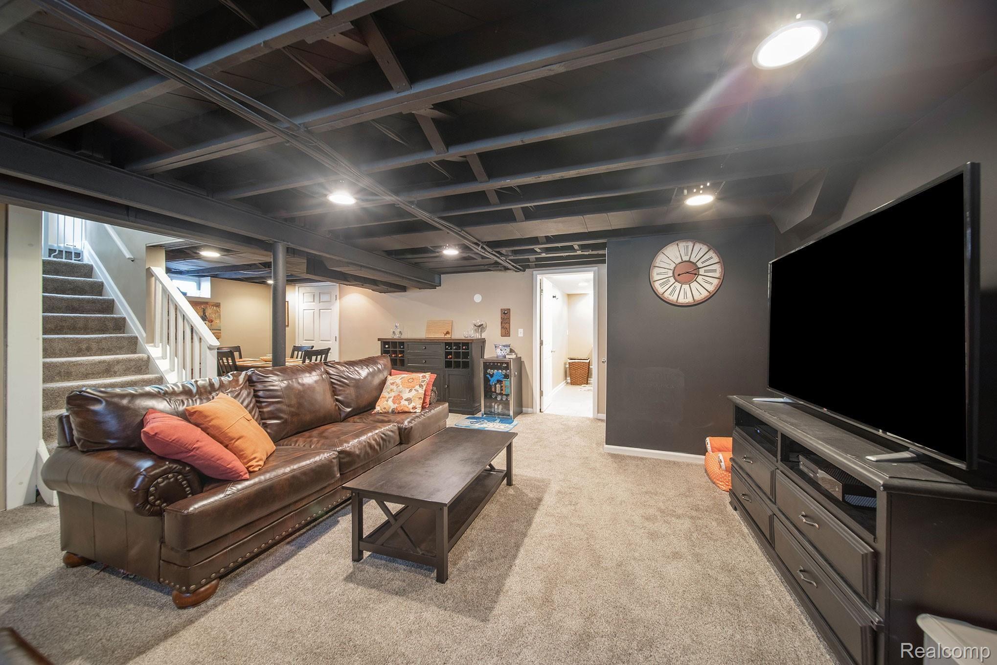 112 Normandy Road Royal Oak, MI 48073 - Photo 18 of 28 112-Normandy_33.jpg