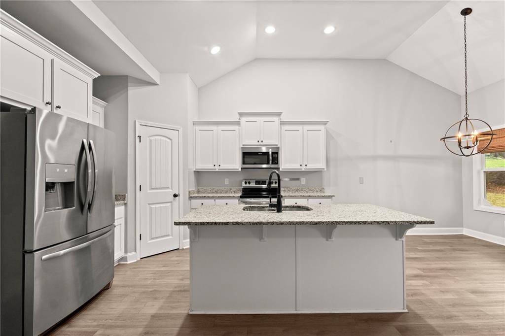 65 Academy Street Pendergrass, GA 30567 - Photo 4 of 38