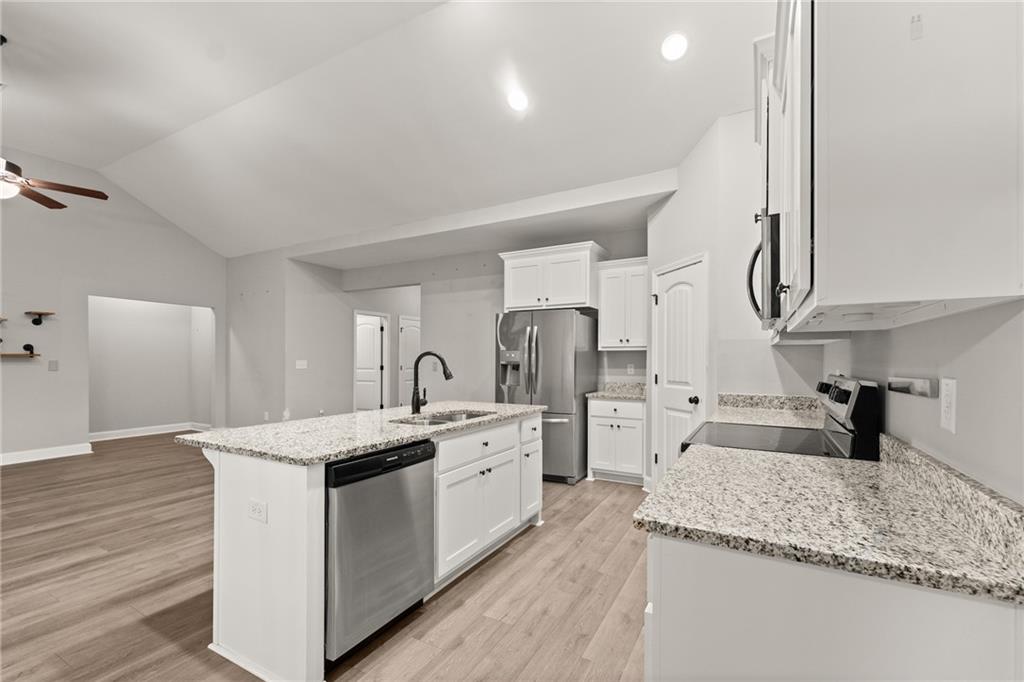 65 Academy Street Pendergrass, GA 30567 - Photo 8 of 38