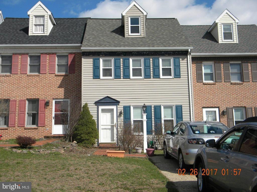 11 Pheasant Lane Lititz, PA 17543 - Photo 1 of 19