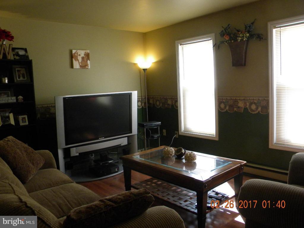 11 Pheasant Lane Lititz, PA 17543 - Photo 3 of 19