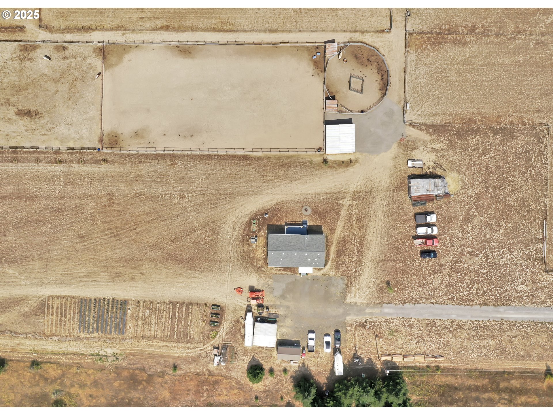 24550 Southwest Red Prairie Road Sheridan, OR 97378 - Photo 27 of 33 a bathroom with a shower