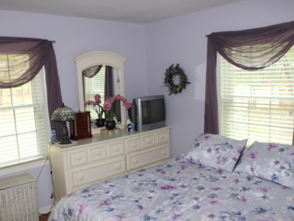 22 Loop Road Newfane, VT 05345 - Photo 8 of 15 Gallery Image 8