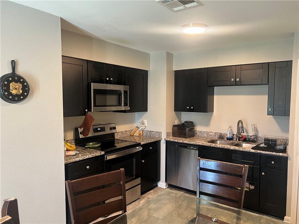 1828 Southdown Road Laplace, LA 70068 - Photo 5 of 16 Gallery Image 5