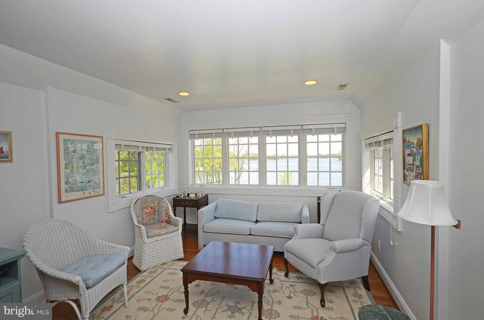 8855 Kemp Road Easton, MD 21601 - Photo 22 of 28 Family Room