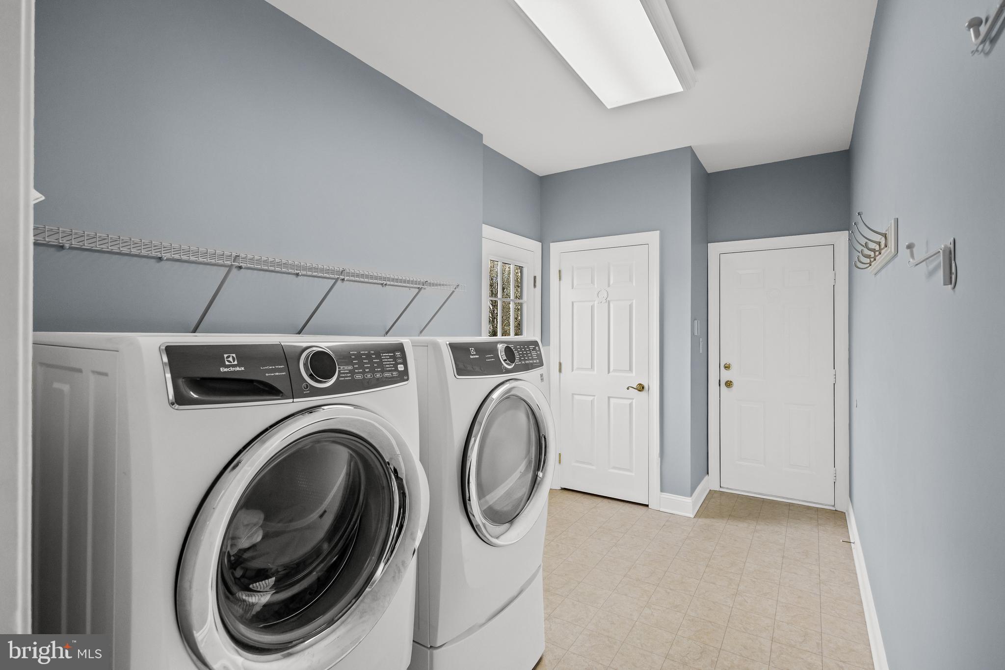5 Periwinkle Place Lumberton, NJ 08048 - Photo 28 of 61 a utility room with dryer and washer