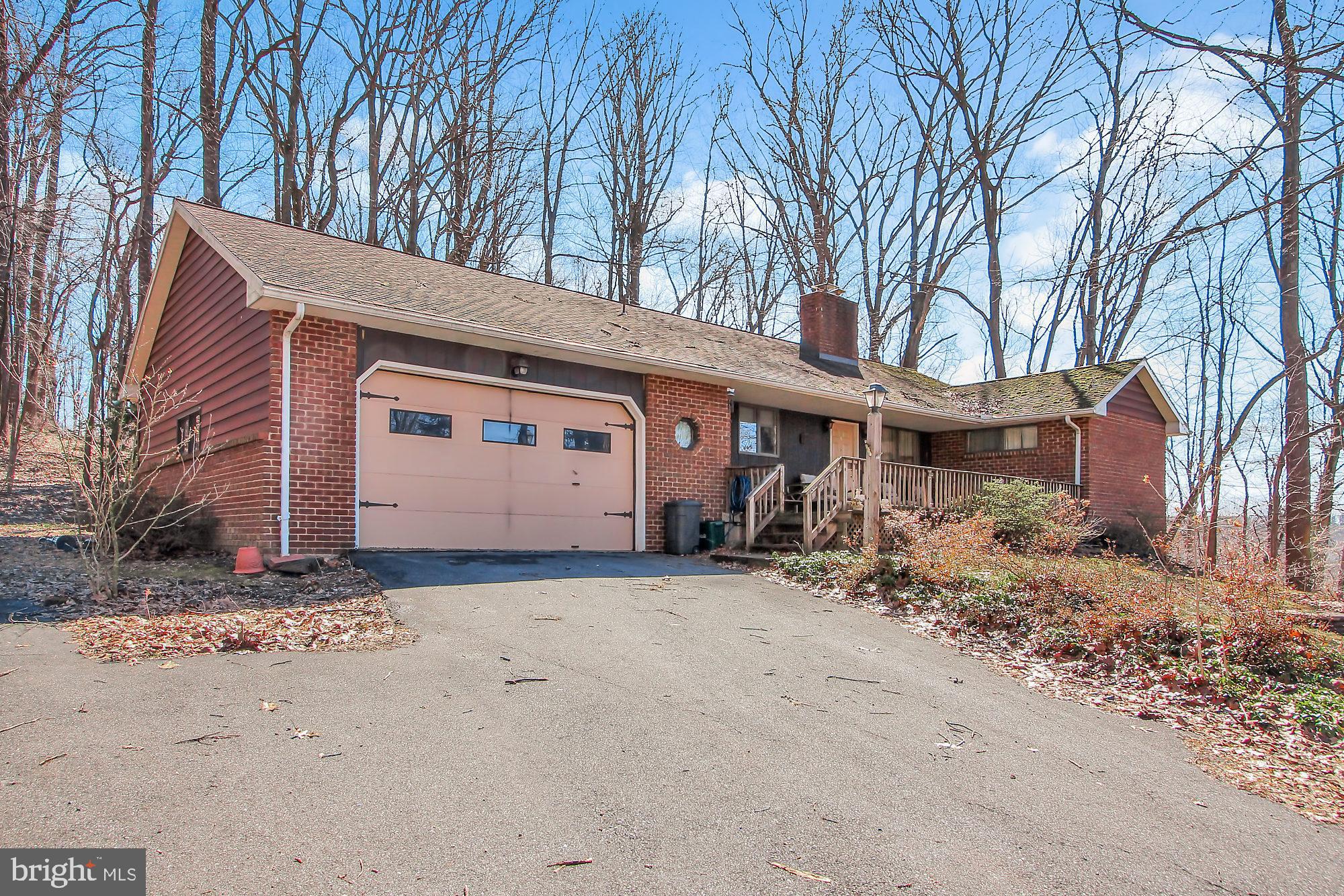 5543 Bossler Road Elizabethtown, PA 17022 - Photo 22 of 23 Front