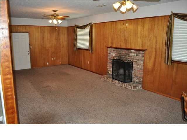 6524 Hamilton Bridge Road Milton, FL 32570 - Photo 3 of 18 Gallery Image 3