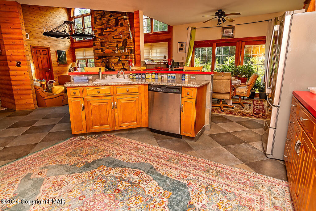 295 Hty Road Kunkletown, PA 18058 - Photo 22 of 70 Kitchen