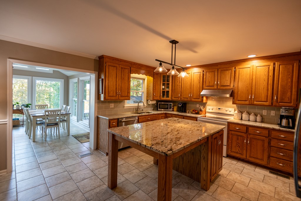 390 Deer Meadows Road Laurens, SC 29360 - Photo 6 of 15