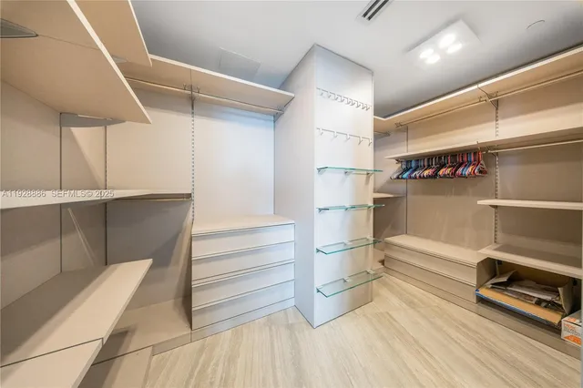 $27,500 | 450 Alton Road, Unit 3301, Miami Beach, FL 33139