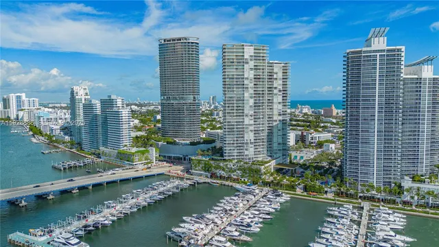 $27,500 | 450 Alton Road, Unit 3301, Miami Beach, FL 33139